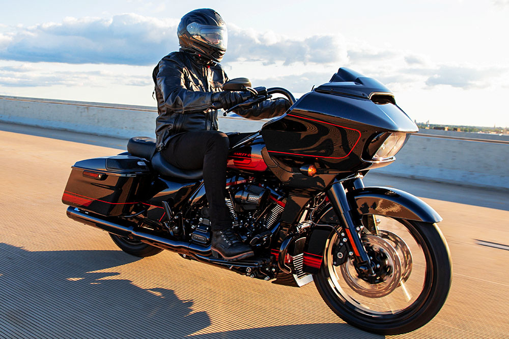 CVO<sup>™</sup>  Road Glide<sup>™</sup> Instagram image 4