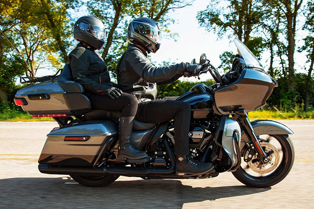Road Glide<sup>™</sup> Limited Instagram image 2