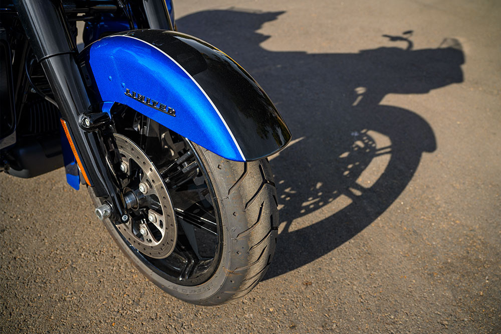 Road Glide<sup>™</sup> Limited Instagram image 3