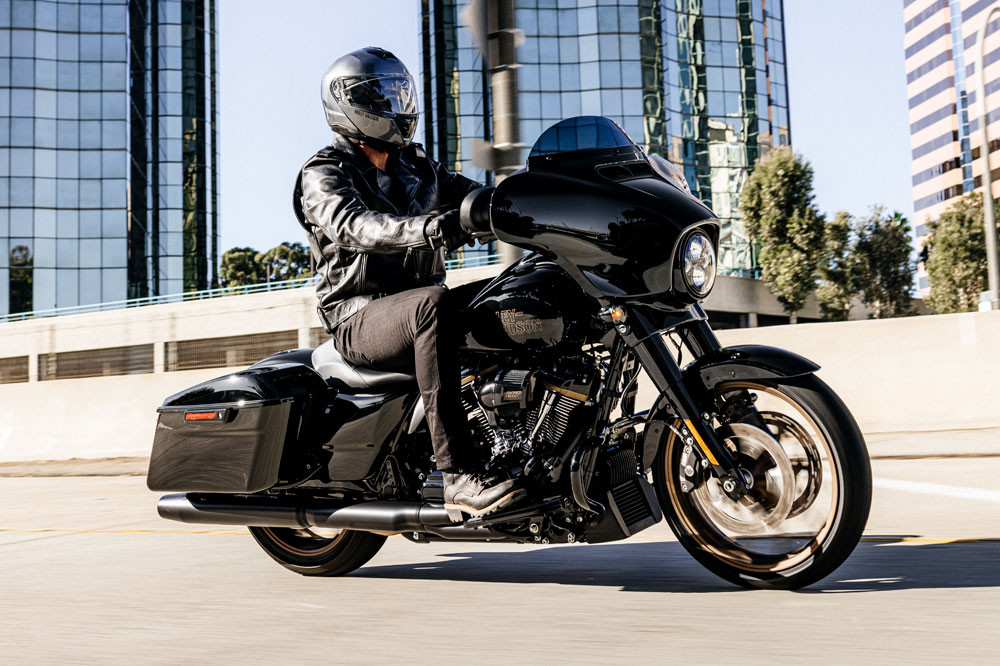 Street Glide<sup>™</sup> ST Instagram image 6