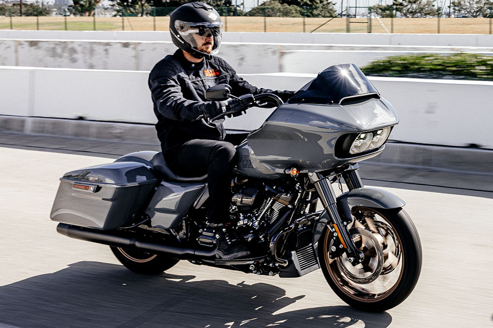 Road Glide<sup>™</sup> ST Instagram image 6